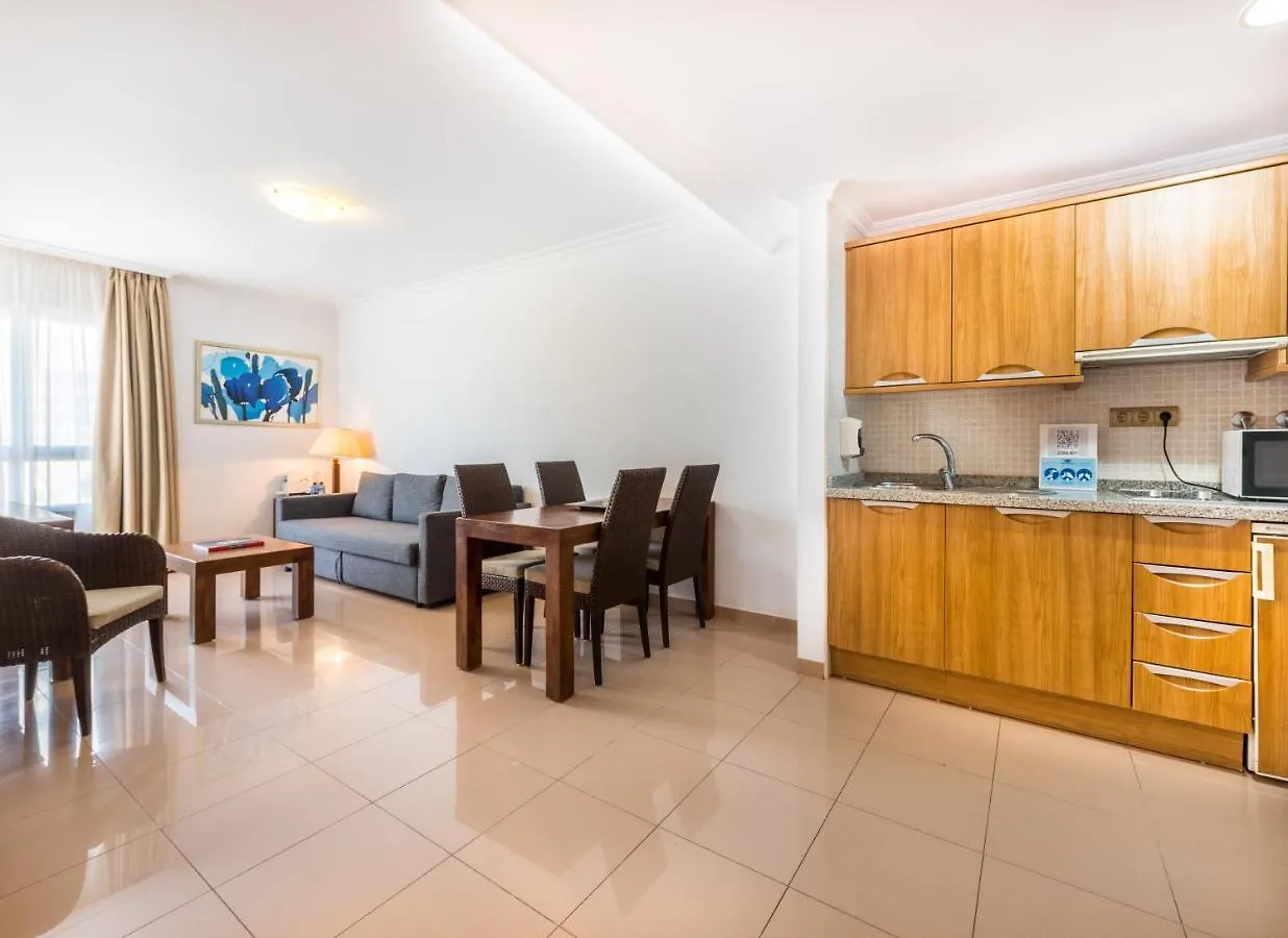 Toboso Apar - Turis Hotel Nerja