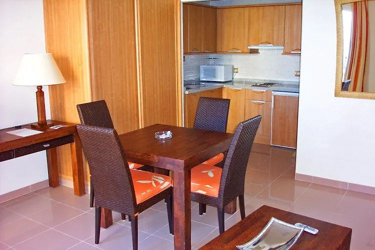 Toboso Apar - Turis Hotel Nerja