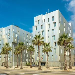homearound-rambla-suites-pool.catalonia-hotels.com/