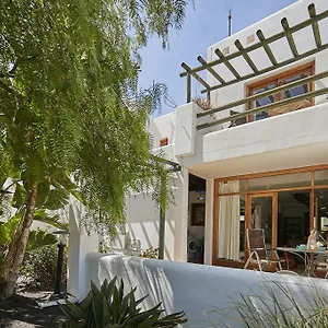 villa-charco-del-palo.in-canary-islands.com/