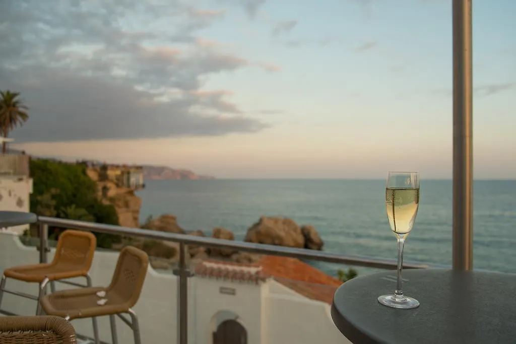 Toboso Apar - Turis Hotel Nerja