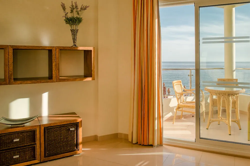 Toboso Apar - Turis Hotel Nerja
