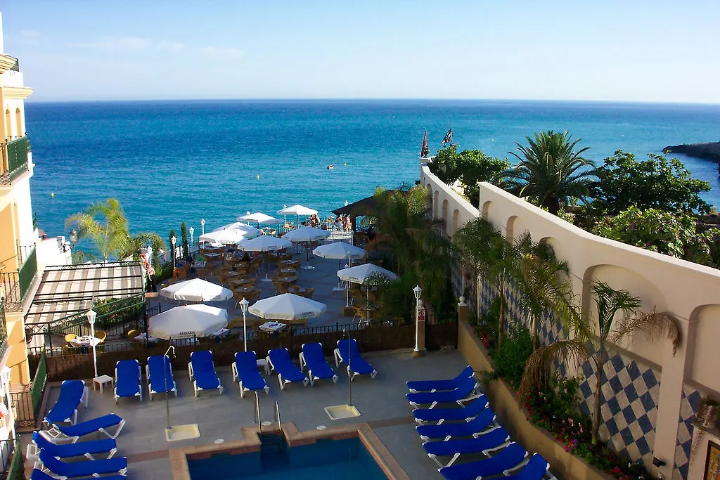 Toboso Apar - Turis Hotel Nerja 3*,