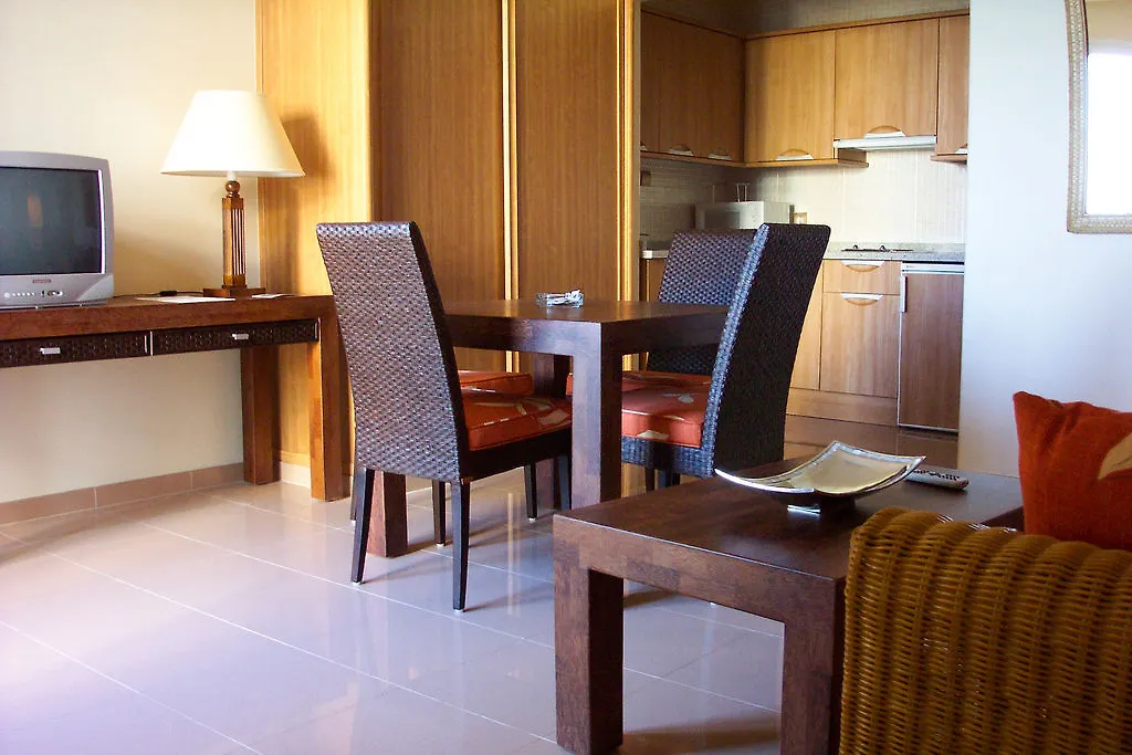 Toboso Apar - Turis Hotel Nerja Spain