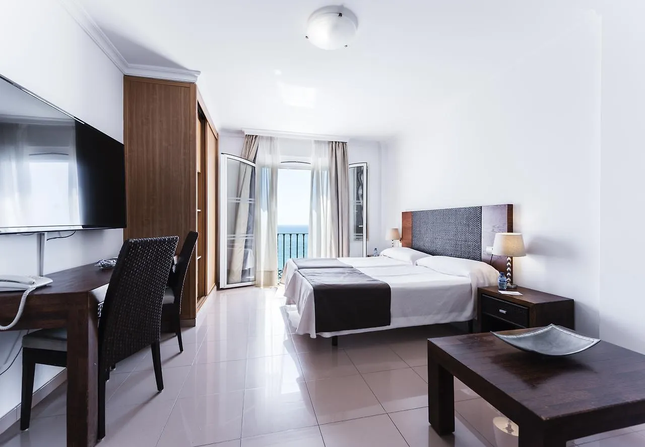 Toboso Apar - Turis Hotel Nerja
