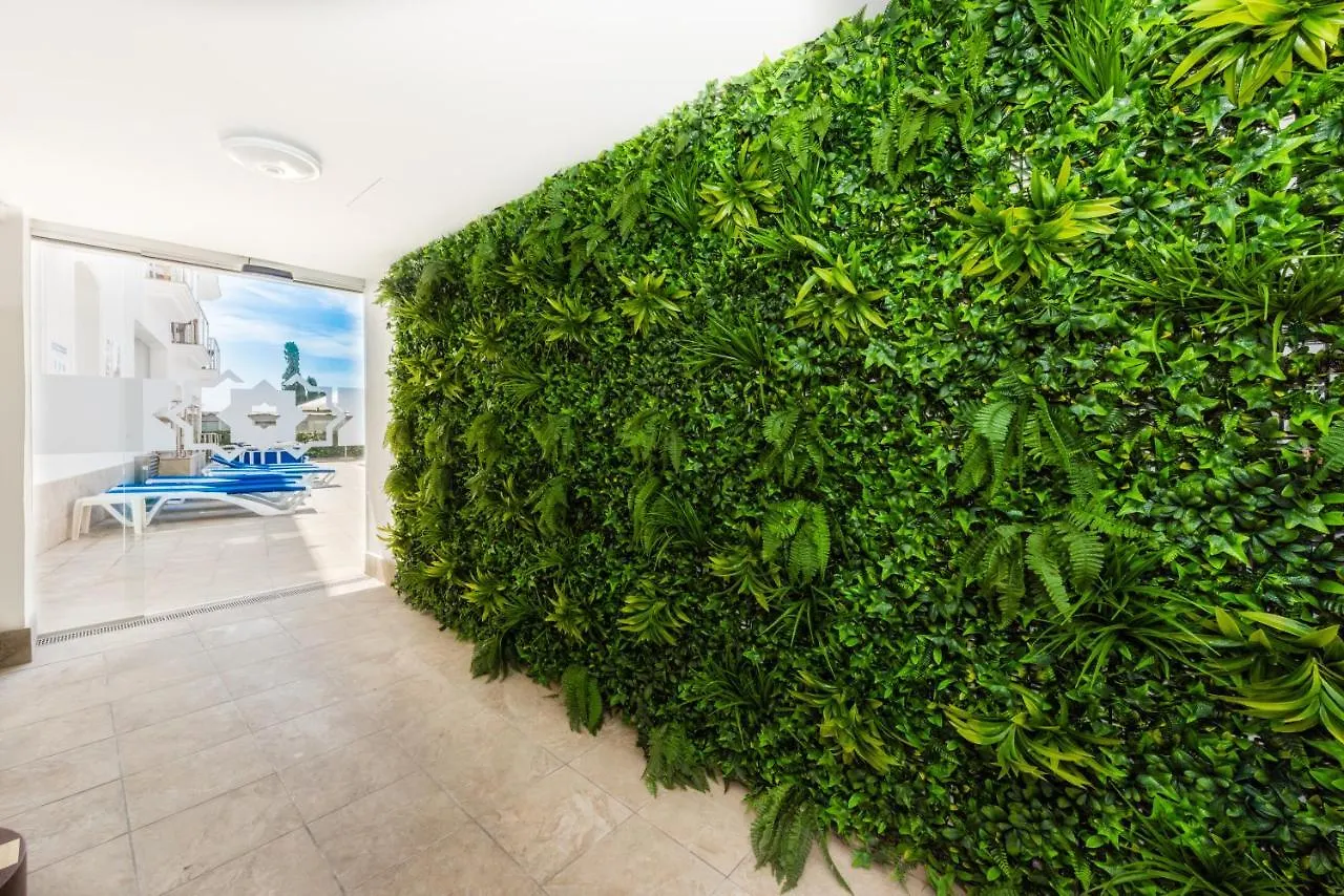 ***  Toboso Apar - Turis Hotel Nerja Spanje