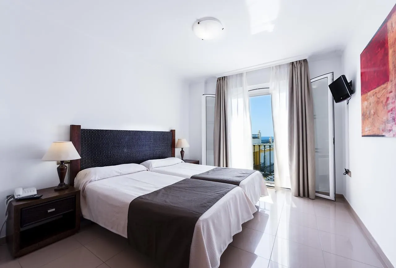 Toboso Apar - Turis Hotel Nerja