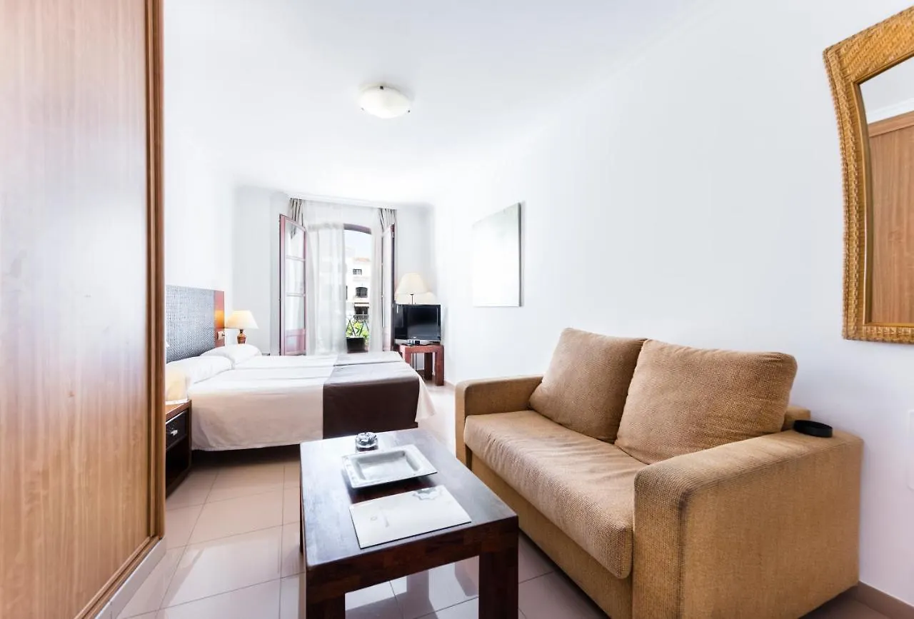 Toboso Apar - Turis Hotel Nerja